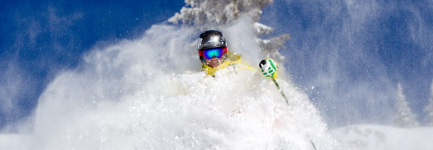 Powder ski action Vail