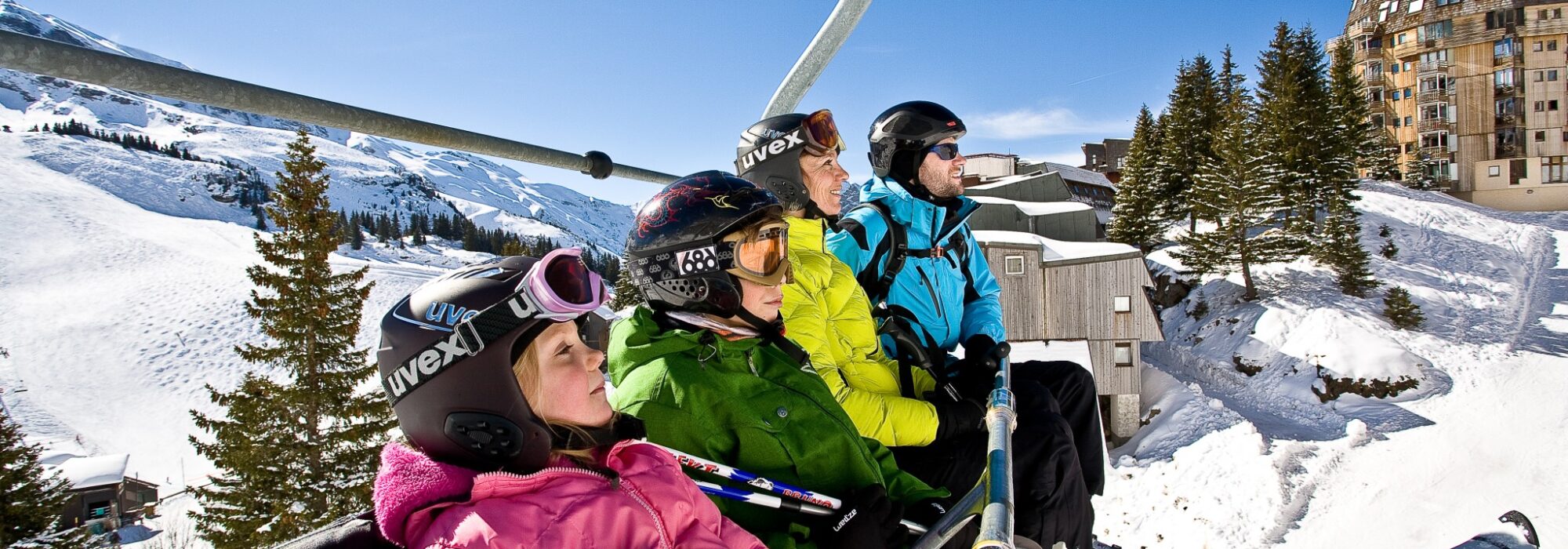 Family guide CREDIT Avoriaz and Matthieu Vitré 1