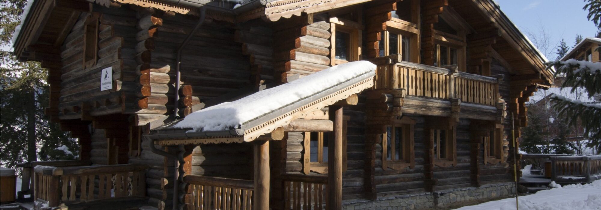 Chalet Elliot 2320 x 1294
