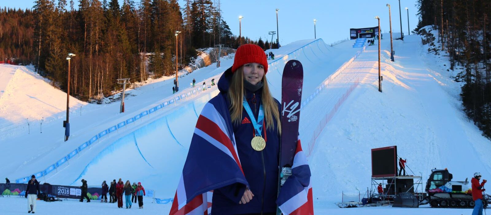 Madi Rowlands Gold Lillehammer 2016 credit GB Park and Pipe