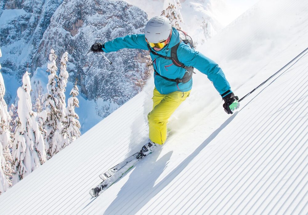 Ski skiing piste winter sports