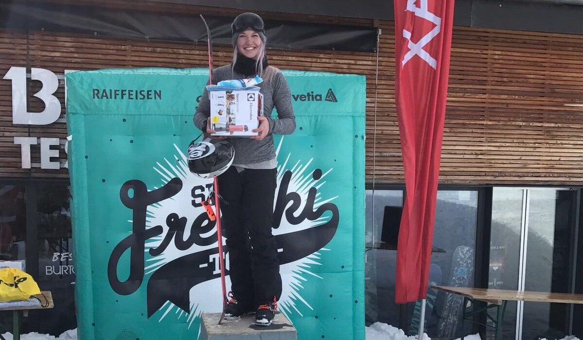 Rowan Cheshire Podium Swiss Halfpipe Champs 2017 e1489418065539