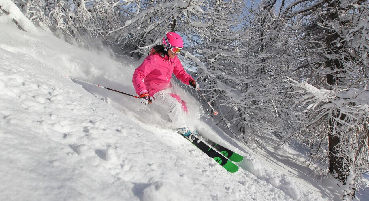 Ski Poudreuse Melezes Credit Zoomjpg preview