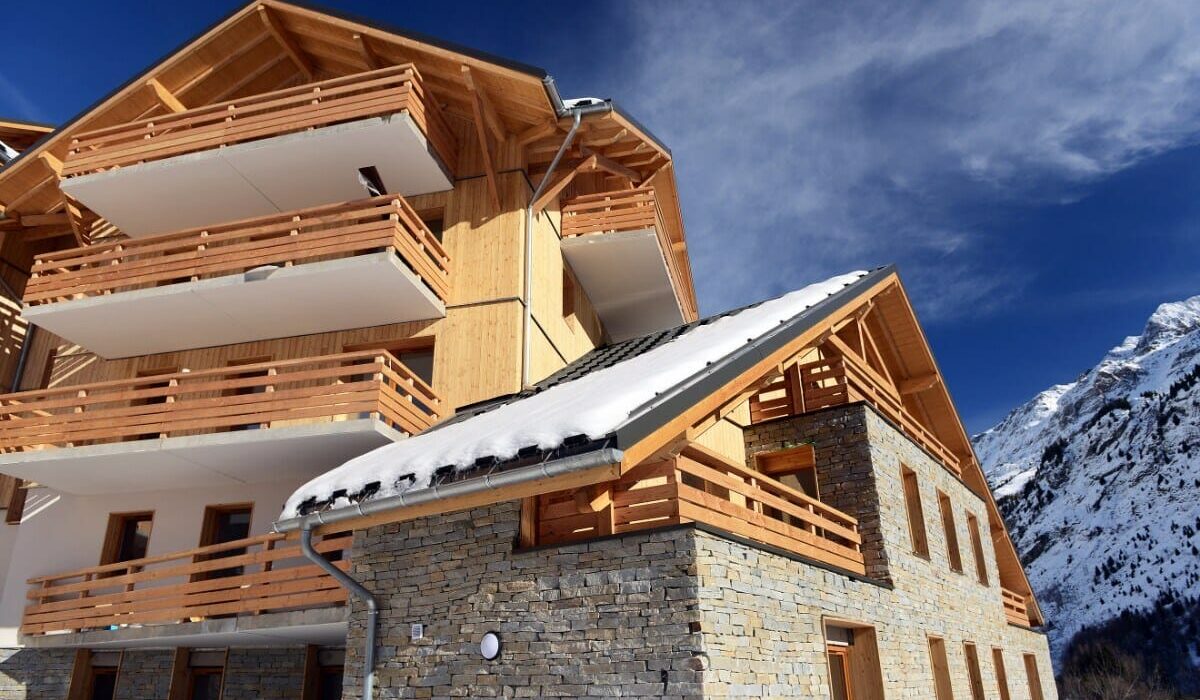 le crystal blanc vaujany self catered apartments opt 11