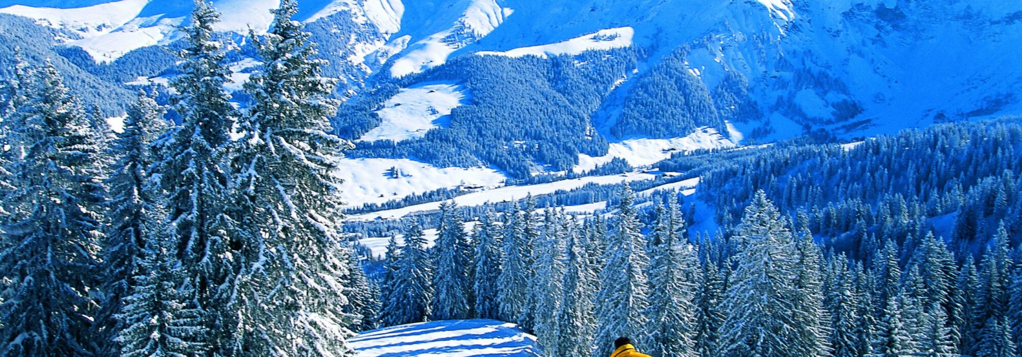 ski megeve emptypisteMB scaled