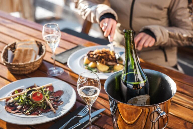 Dining in the Gurgl ski area, Ötztal_©Ötztal Tourismus_photographer_Roman Huber