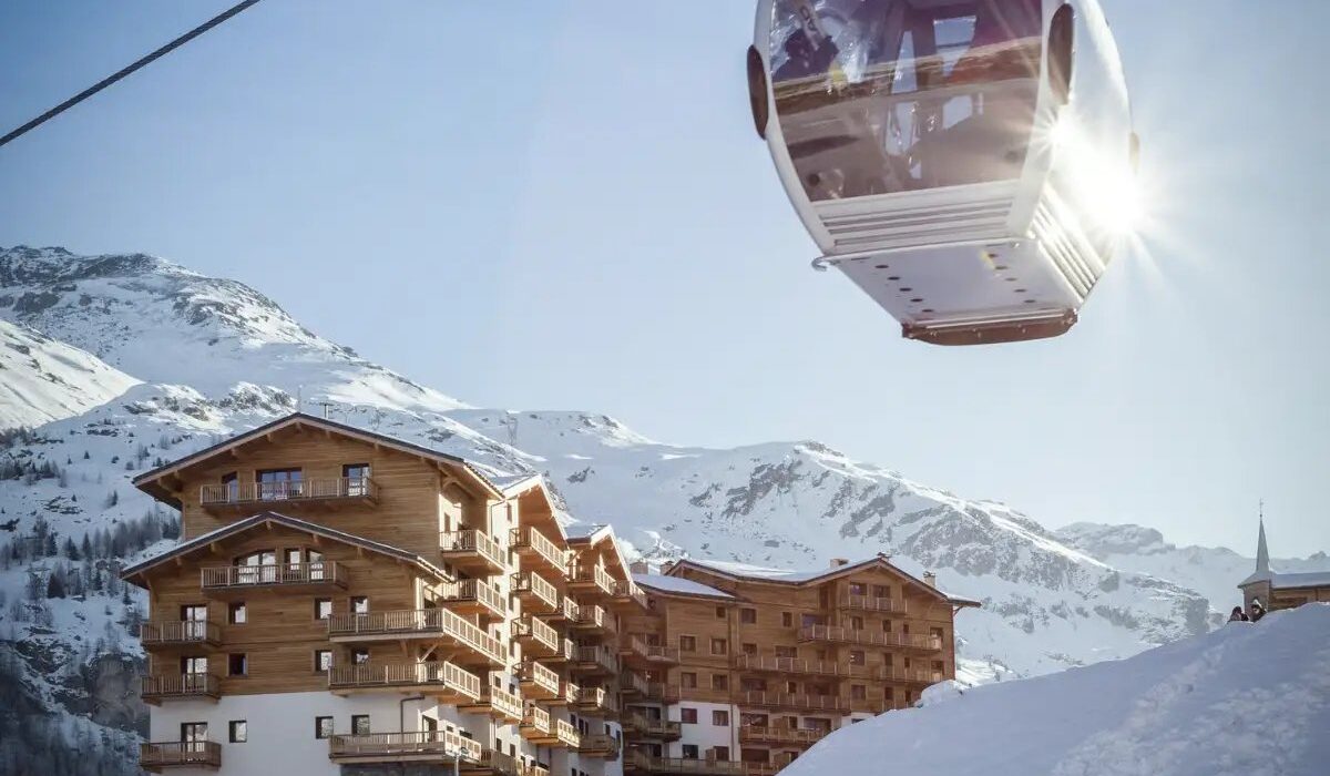 Altaviva residence in Tignes 1800 beneath the Boisses gondola