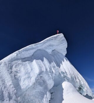 0 Main Pic To Use If Poss First Ski Route In Peru (1)